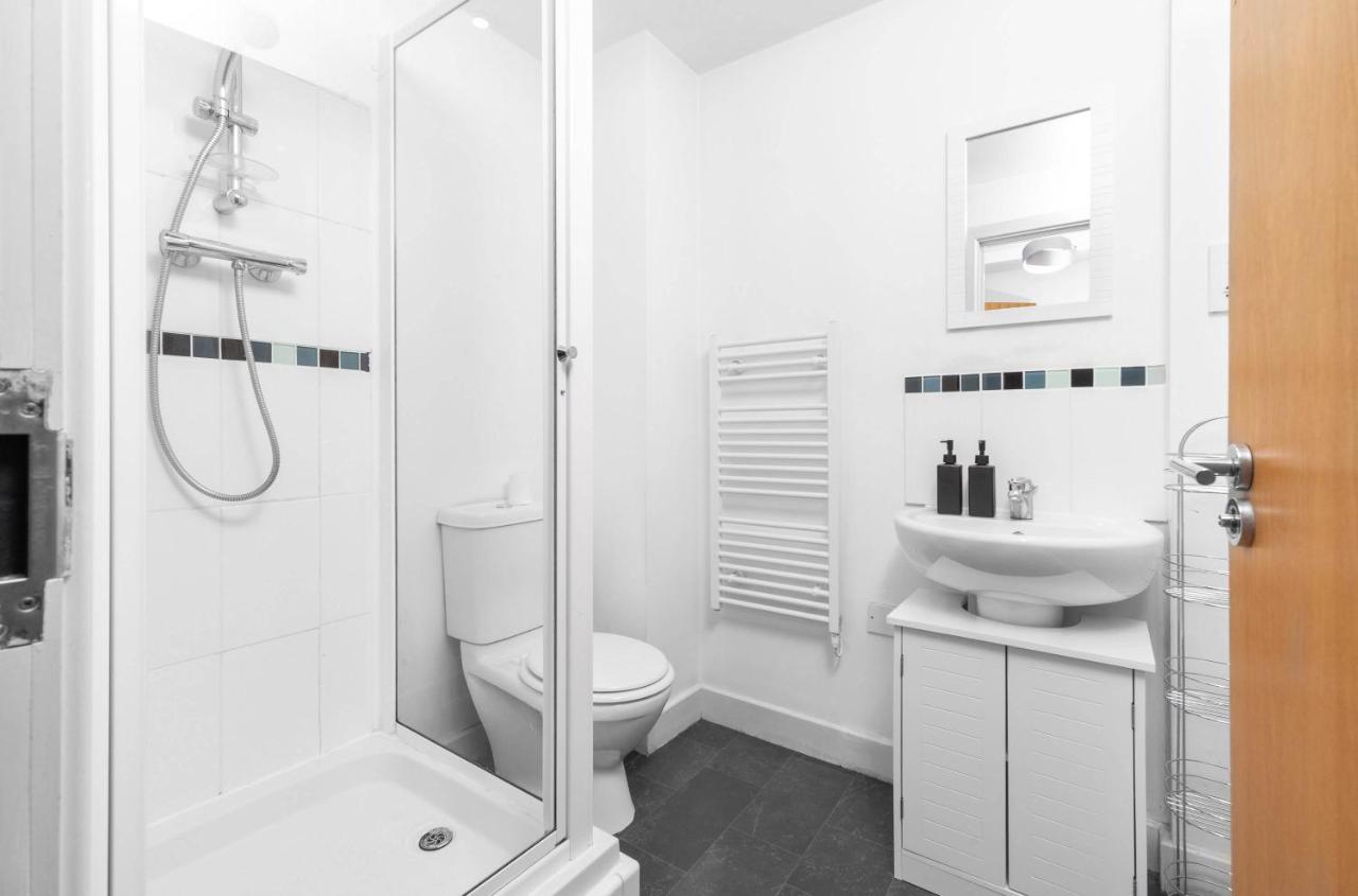 Beautiful Birmingham Central Spacious Apartment-Free Parking, Wifi, Contractors, Hs2, Bullring, Birmingham City Fc Esterno foto